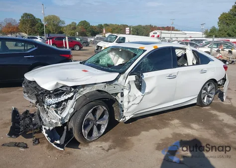 2019 Honda Accord Touring 2.0T from USA, damaged, VIN 1HGCV2F94KA023814
